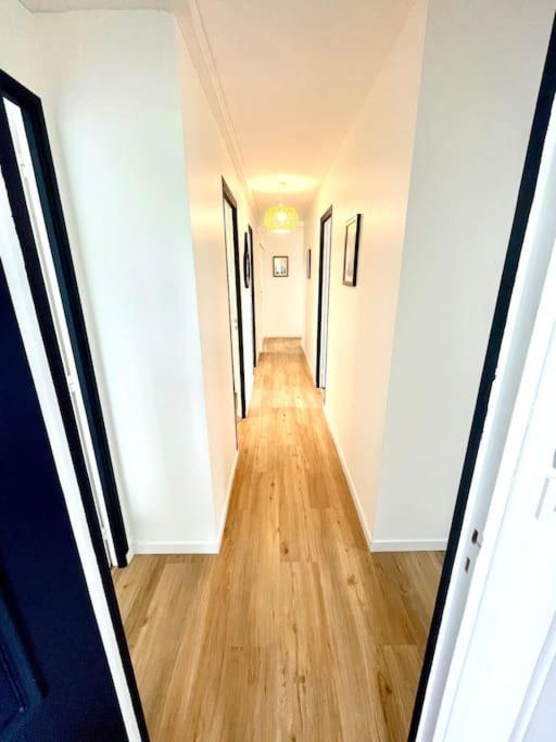 Grand Appartement Neuf F5 100M2 Avec Balcon Ruan Exterior foto