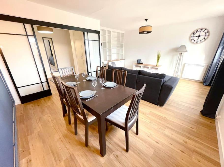 Grand Appartement Neuf F5 100M2 Avec Balcon Ruan Exterior foto